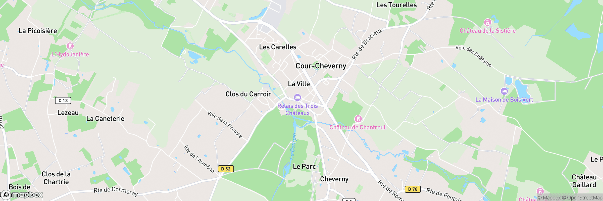 Cour Cheverny