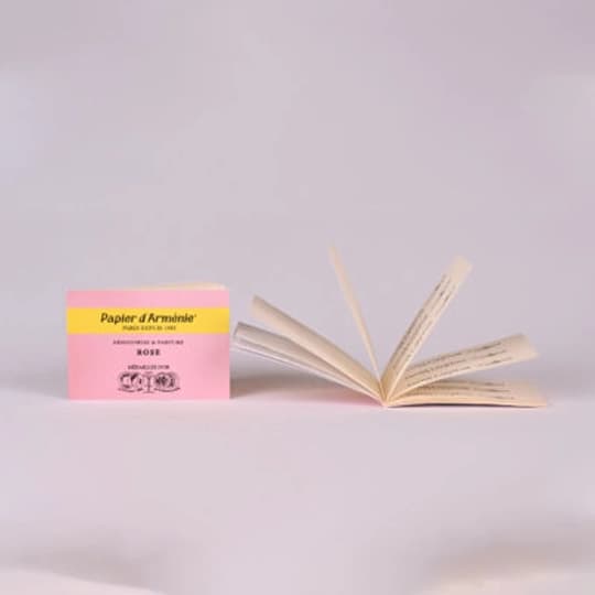 PAPIER ARMENIE ROSE — Pharmacie Européenne 24/24 de la place de clichy